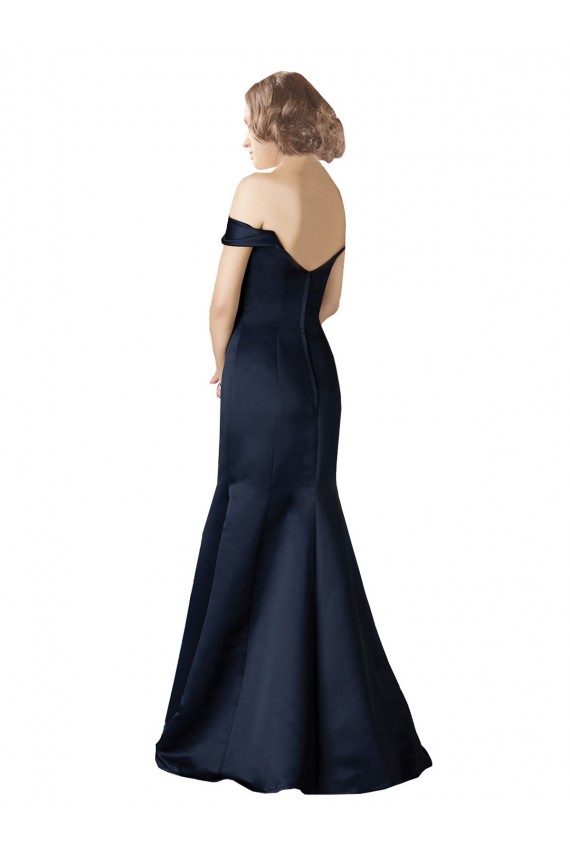 Compre Azul marina oscuro Sirena Hombros Descubiertos Cuello en V Satén Largo Vestidos de dama de honor / Vestidos de fiesta