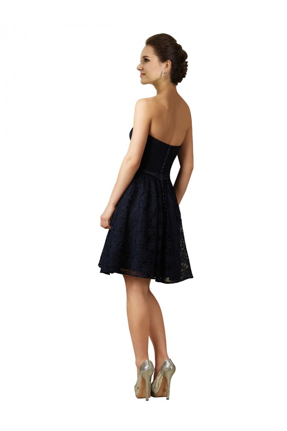 Compre Azul marina oscuro línea A Cuello en V Encaje Corto Vestidos de dama de honor / Vestidos de cóctel