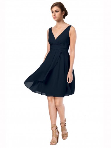 Compre Azul marina oscuro línea A Cuello en V Gasa Corto Vestidos de dama de honor / Vestidos de cóctel