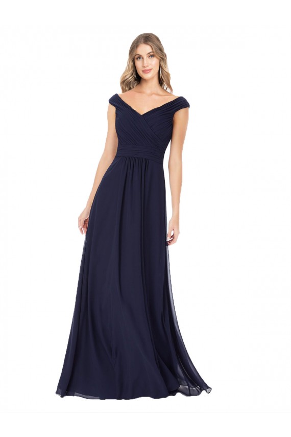 Compre Azul marina oscuro línea A Hombros Descubiertos Gasa Largo Vestidos de dama de honor