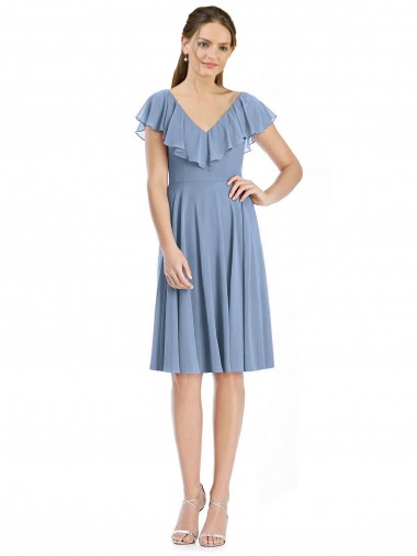 Compre Azul polvoriento línea A Cuello en V Cóctel Gasa Corto Vestidos de dama de honor