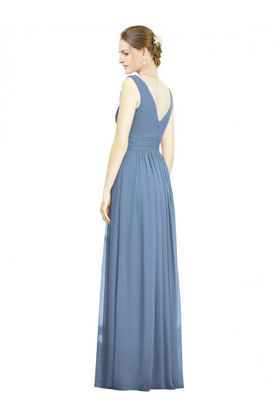 Compre Azul polvoriento línea A Cuello en V Gasa Largo Vestidos de dama de honor