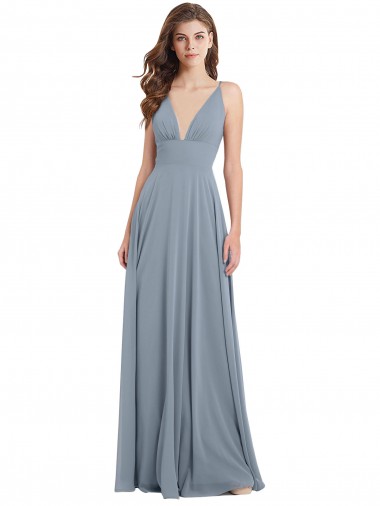 Compre Azul polvoriento línea A Cuello en V Gasa Largo Vestidos de dama de honor