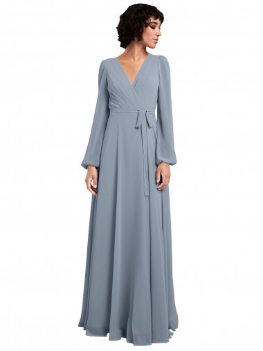Compre Azul polvoriento línea A Cuello en V Gasa Largo Vestidos de dama de honor