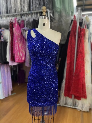 Compre Azul real Cubierta Un Hombre Corto Lentejuelas Terciopelo Corto Vestidos de fiesta