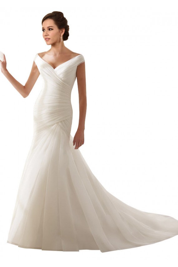 Compre Blanco Cubierta Hombros Descubiertos Cola capilla Tul Vestidos de novia