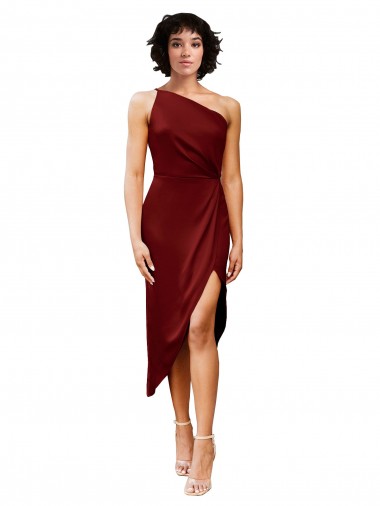 Compre Borgoña Cubierta Un Hombre Midi Satén elástico Corto Formales Vestidos de dama de honor / Vestidos de fiesta / Vestidos de cóctel