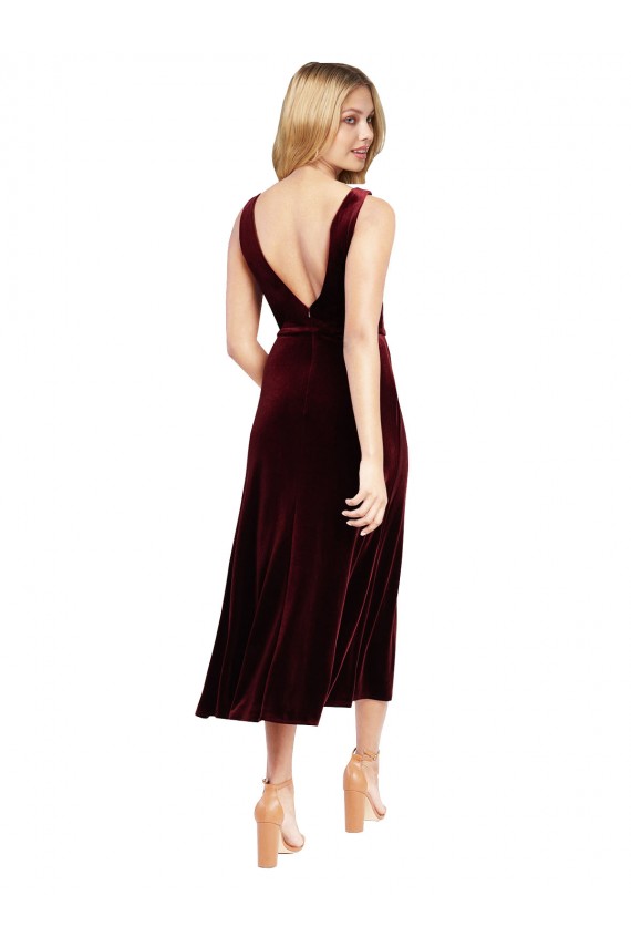 Compre Borgoña línea A Cuello en V Midi Terciopelo Elástico Corto Vestidos de dama de honor / Vestidos de fiesta / Vestidos de cóctel