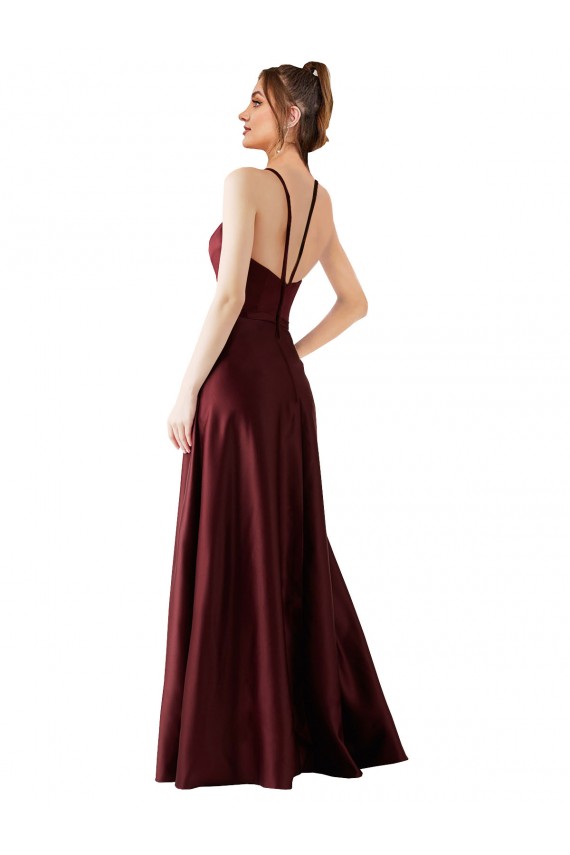 Compre Borgoña oscuro línea A Halter Satén Largo Vestidos de dama de honor / Vestidos de fiesta