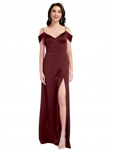 Compre Borgoña oscuro línea A Hombros Descubiertos Cuello en V Satén elástico Largo Formales Vestidos de dama de honor / Vestidos de fiesta