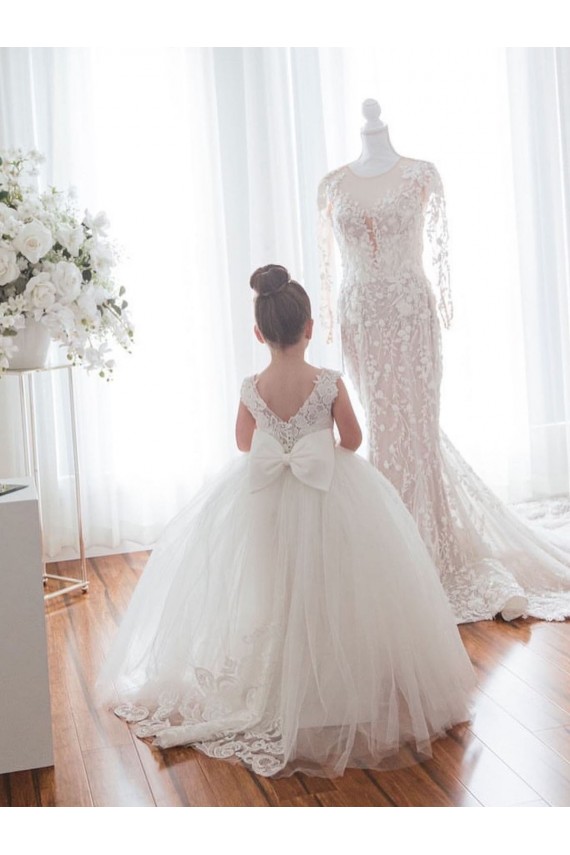 Compre Marfil Barco Cola capilla Tul Encaje Largo vestidos de niña de las flores