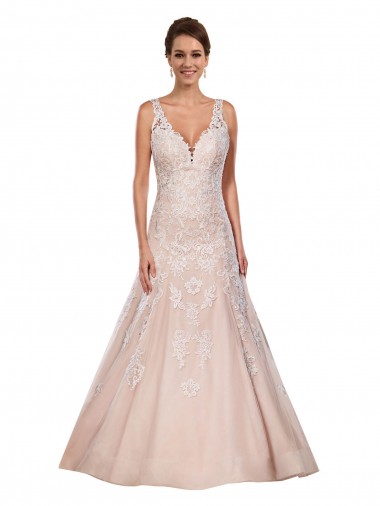 Compre Marfil & Champán línea A Cuello en V Cola capilla Encaje Clásico Vestidos de novia