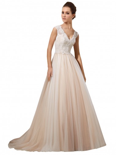 Compre Marfil & Champán línea A Cuello en V Cola capilla Tul Encaje Vestidos de novia