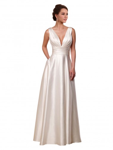 Compre Marfil línea A Cuello en V Cola capilla Satén Vestidos de novia
