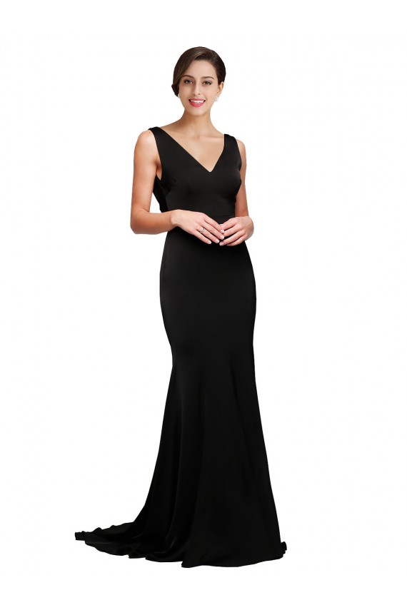 Compre Negro línea A Cuello en V Barrer tren Satén sedoso Largo Formales Vestidos de dama de honor / Vestidos de fiesta