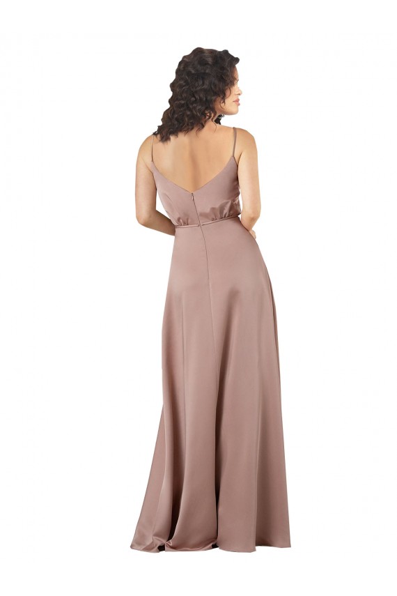 Compre Rosa empolvado línea A Cuello en V Cuello de Corazón Satén sedoso Largo Formales Vestidos de dama de honor / Vestidos de noche