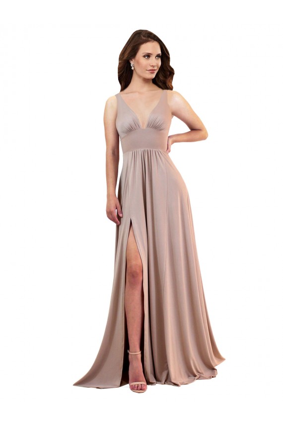 Compre Rosa empolvado línea A Cuello en V Spandex Largo Formales Vestidos de dama de honor / Vestidos de fiesta