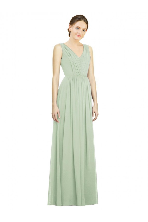 Compre Verde Salvia línea A Cuello en V Gasa Largo Vestidos de dama de honor