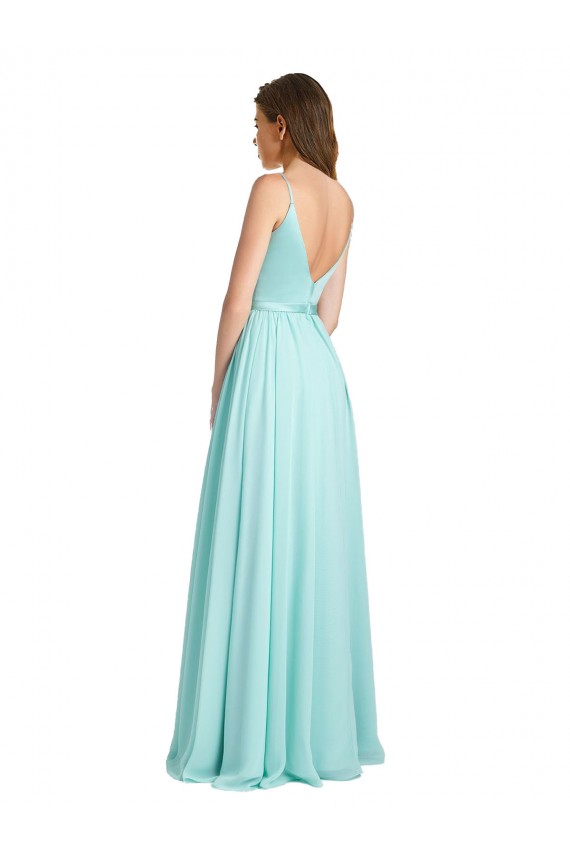 Compre Waterfall línea A Cuello en V Gasa Satén Largo Vestidos de dama de honor