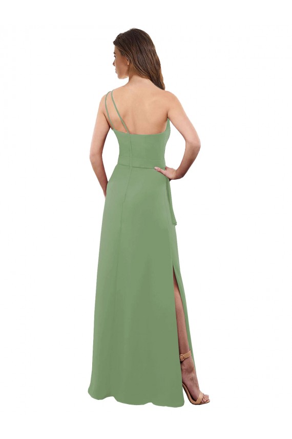 Compre línea A Un Hombre Gasa Largo Vestidos de dama de honor